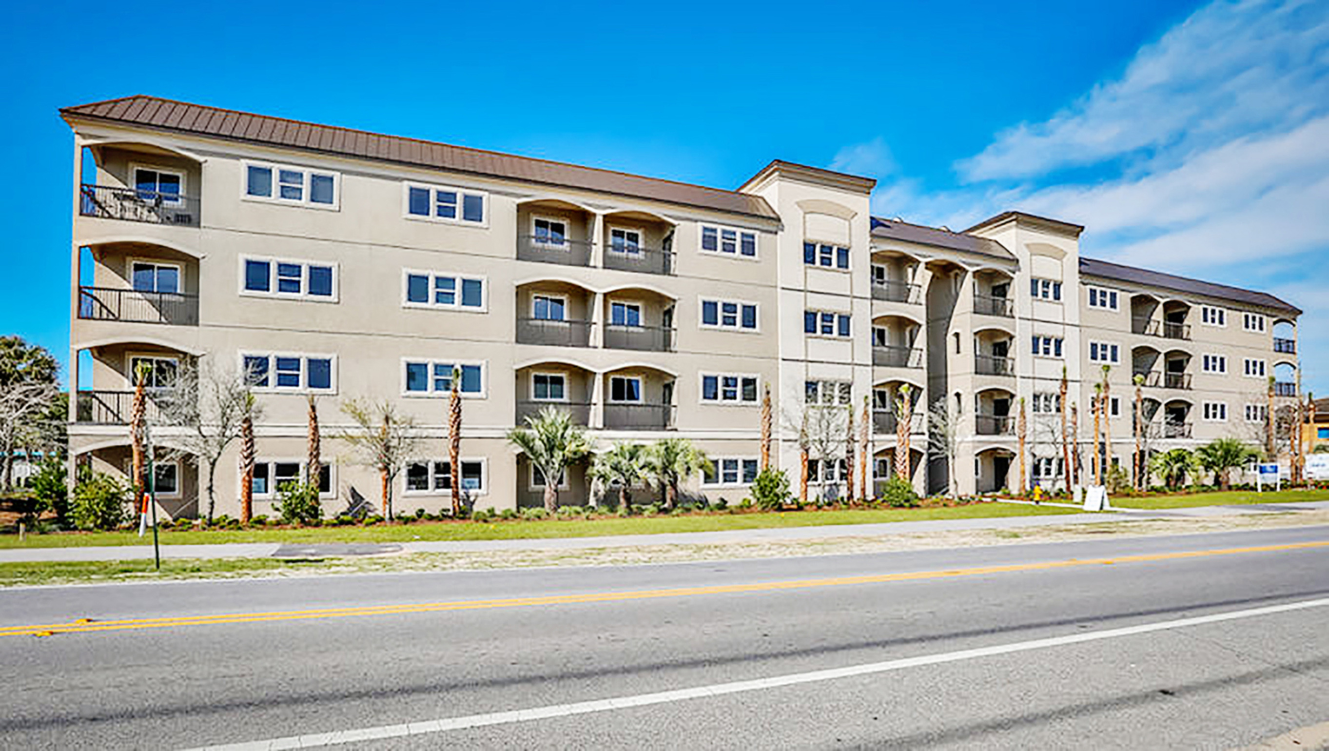 Alerio Building in Miramar Beach