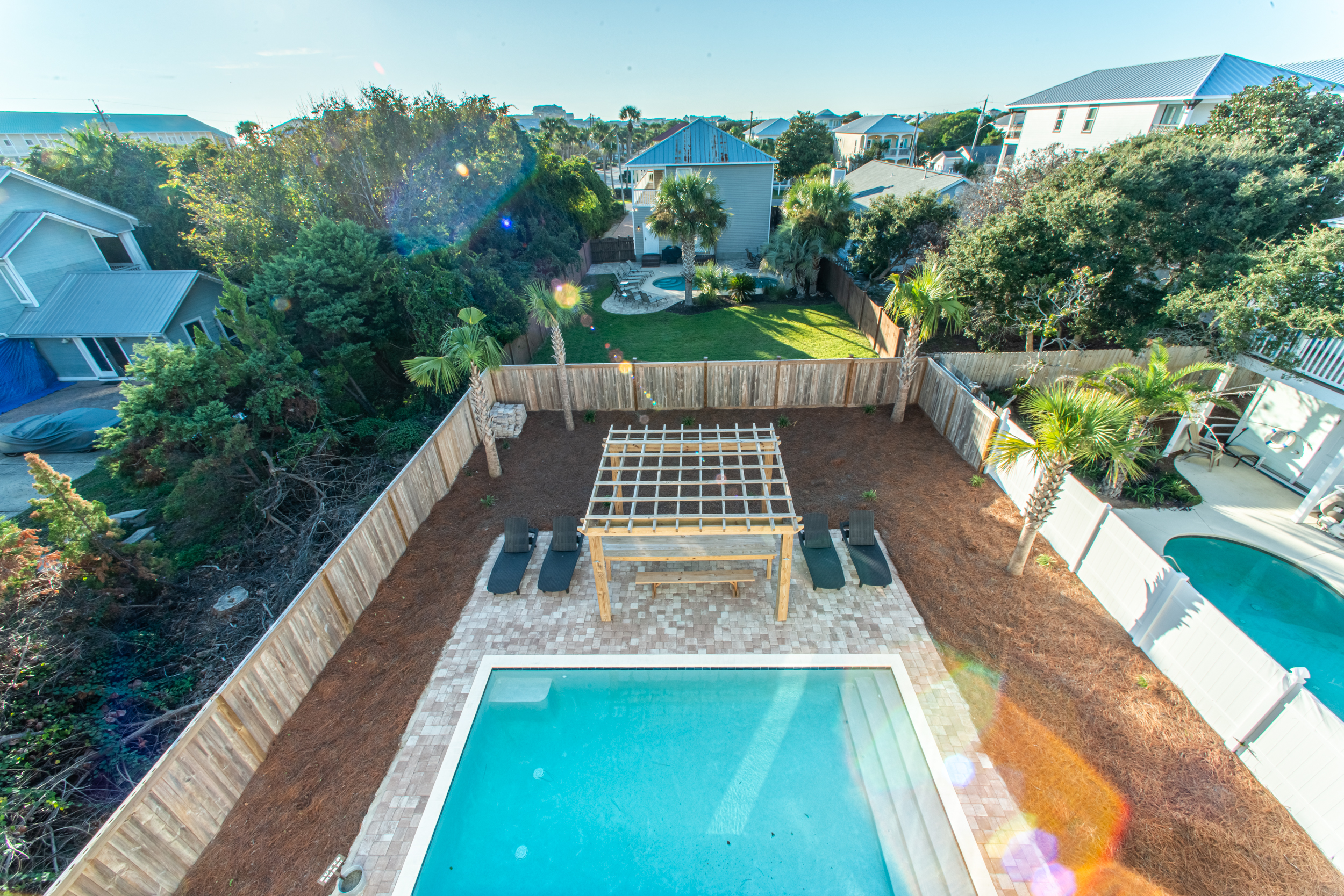 Amazing View of the Backyard Oasis-Fins Up
