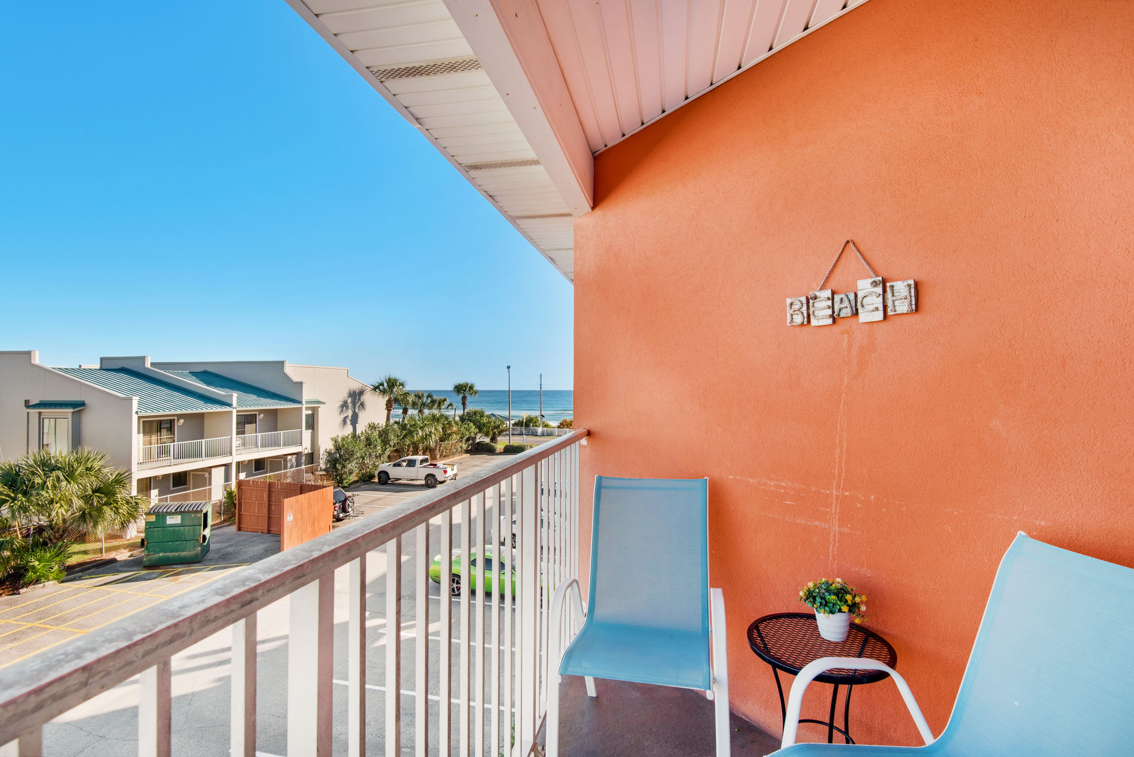 Gulf View 306 balcony seating with gulf views