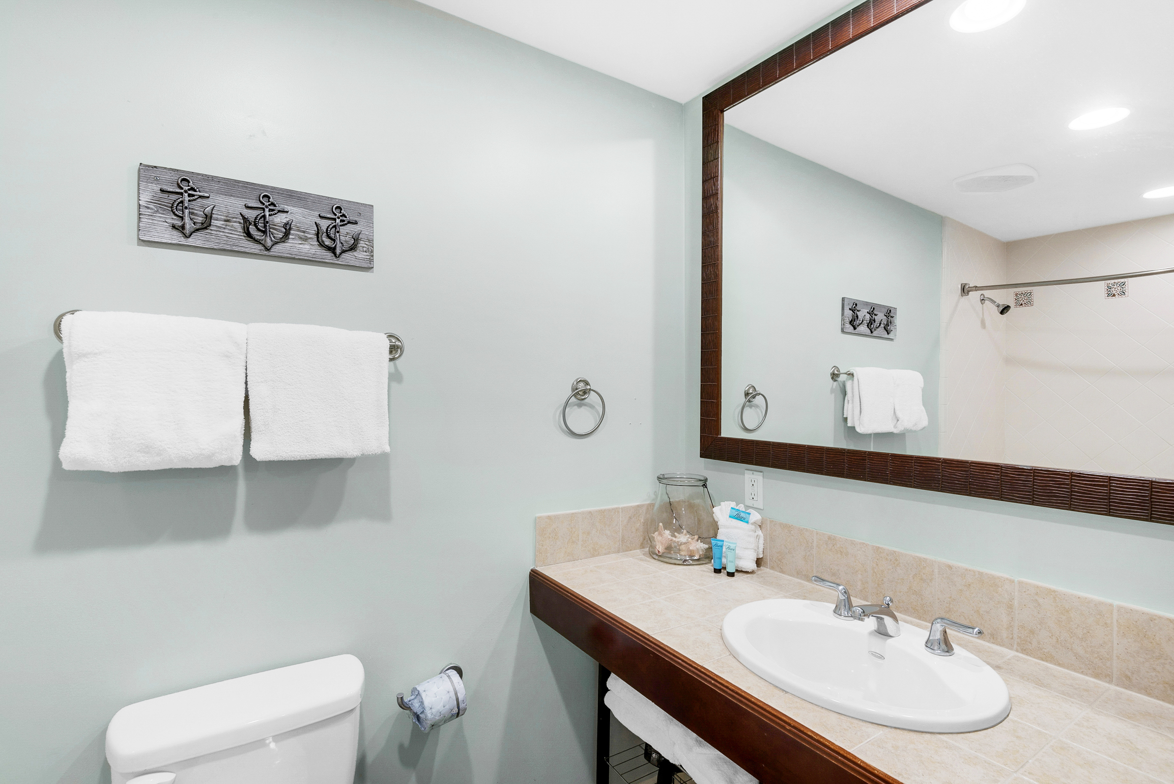 Bathroom vanity