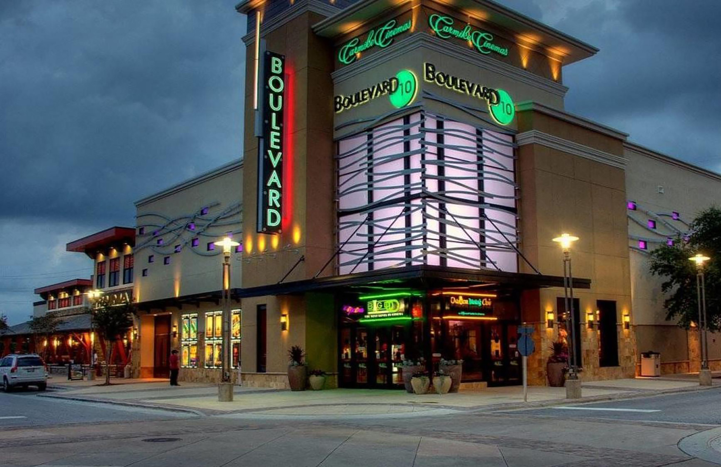 Grand Boulevard Town Center 
