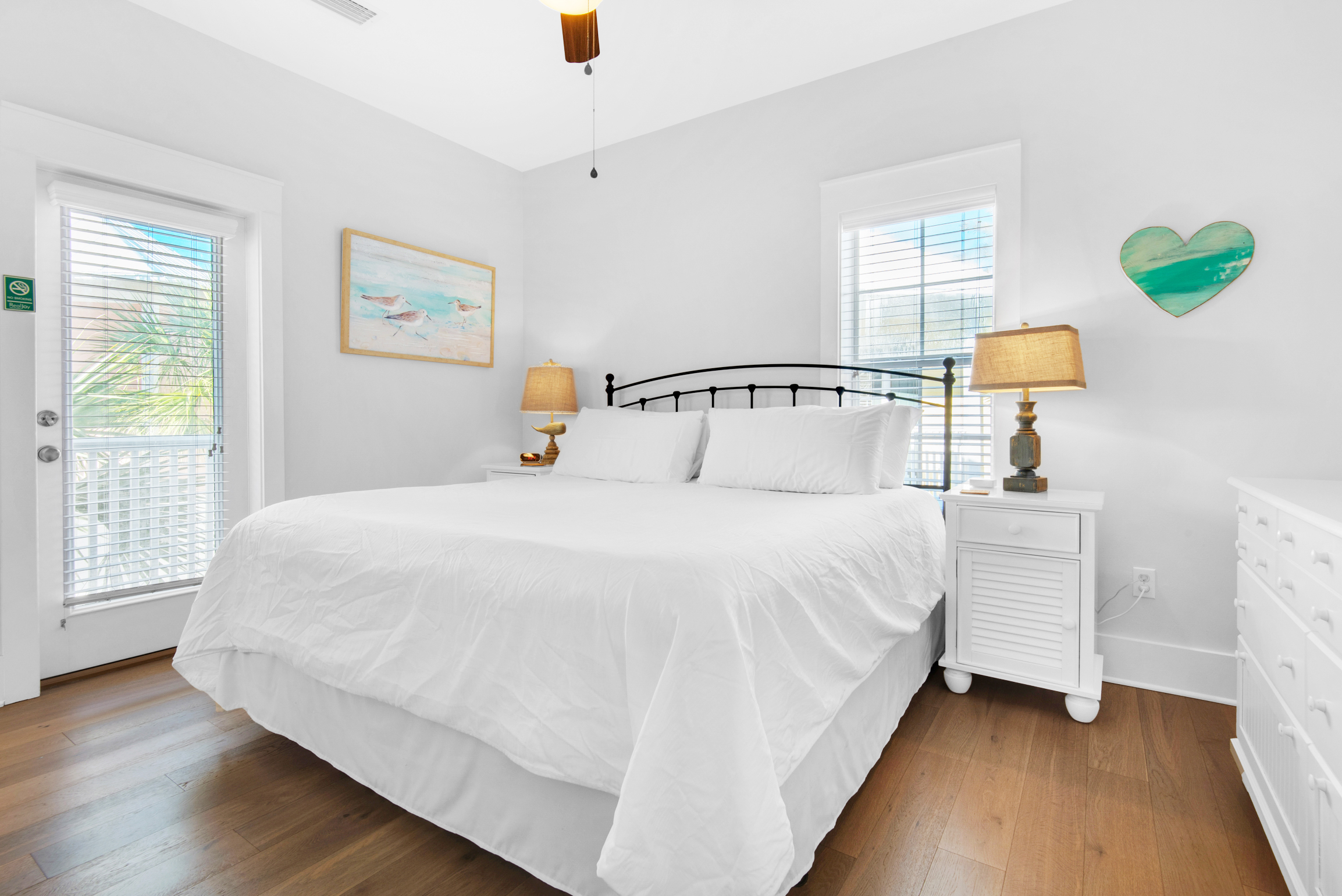 Guest bedroom with balcony access