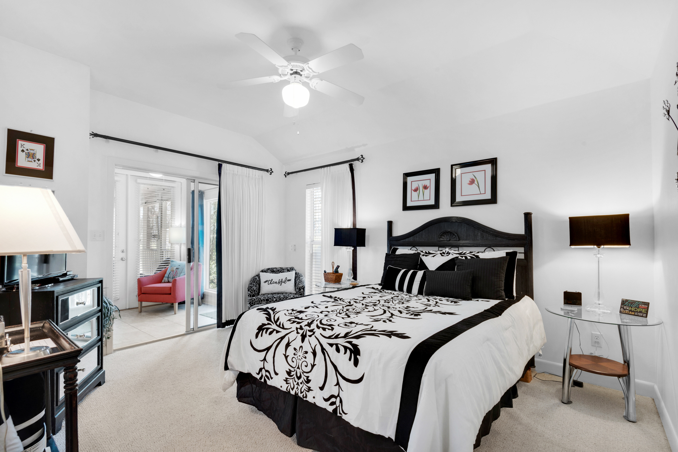 Guest bedroom