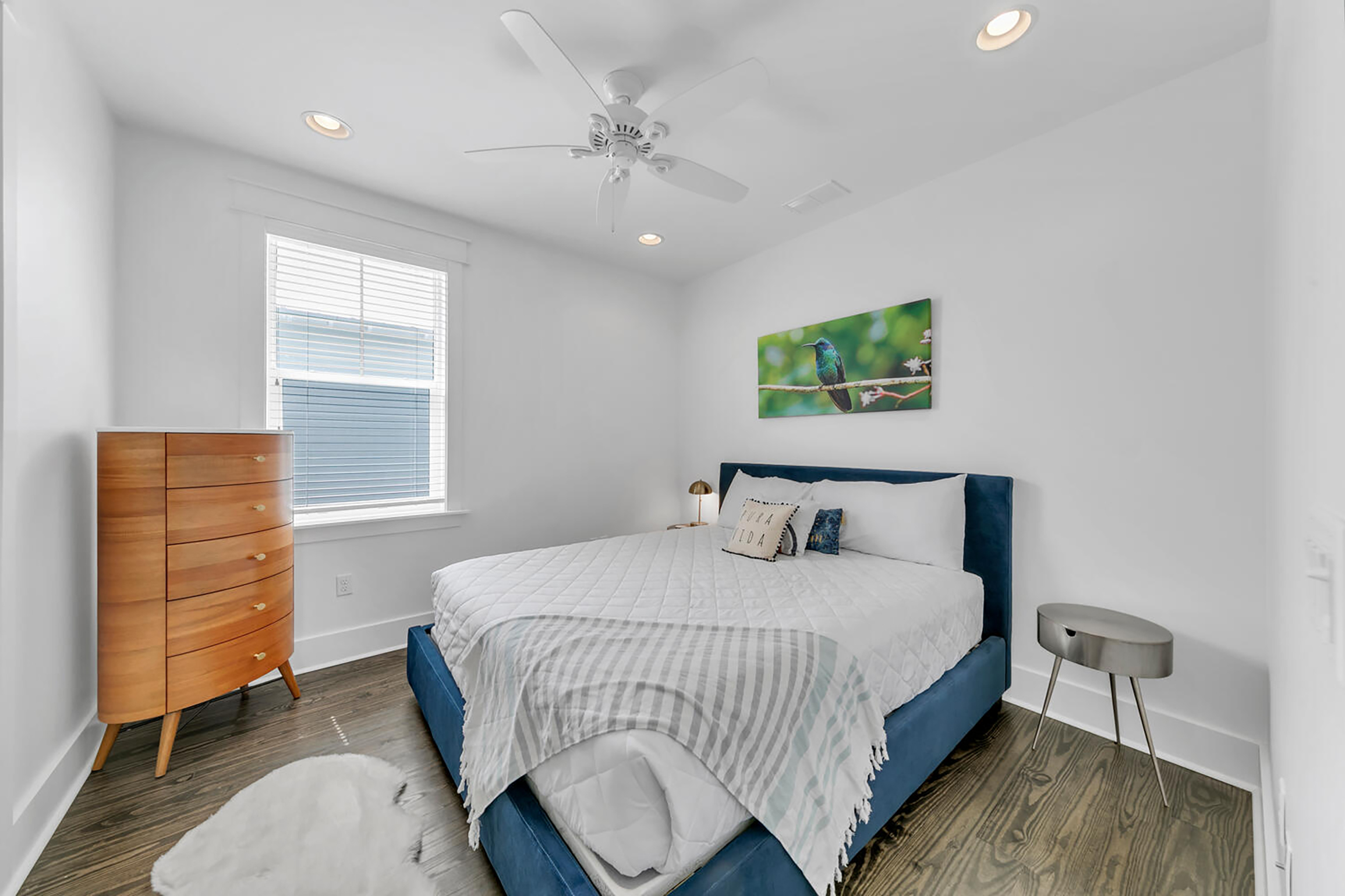 Guest bedroom