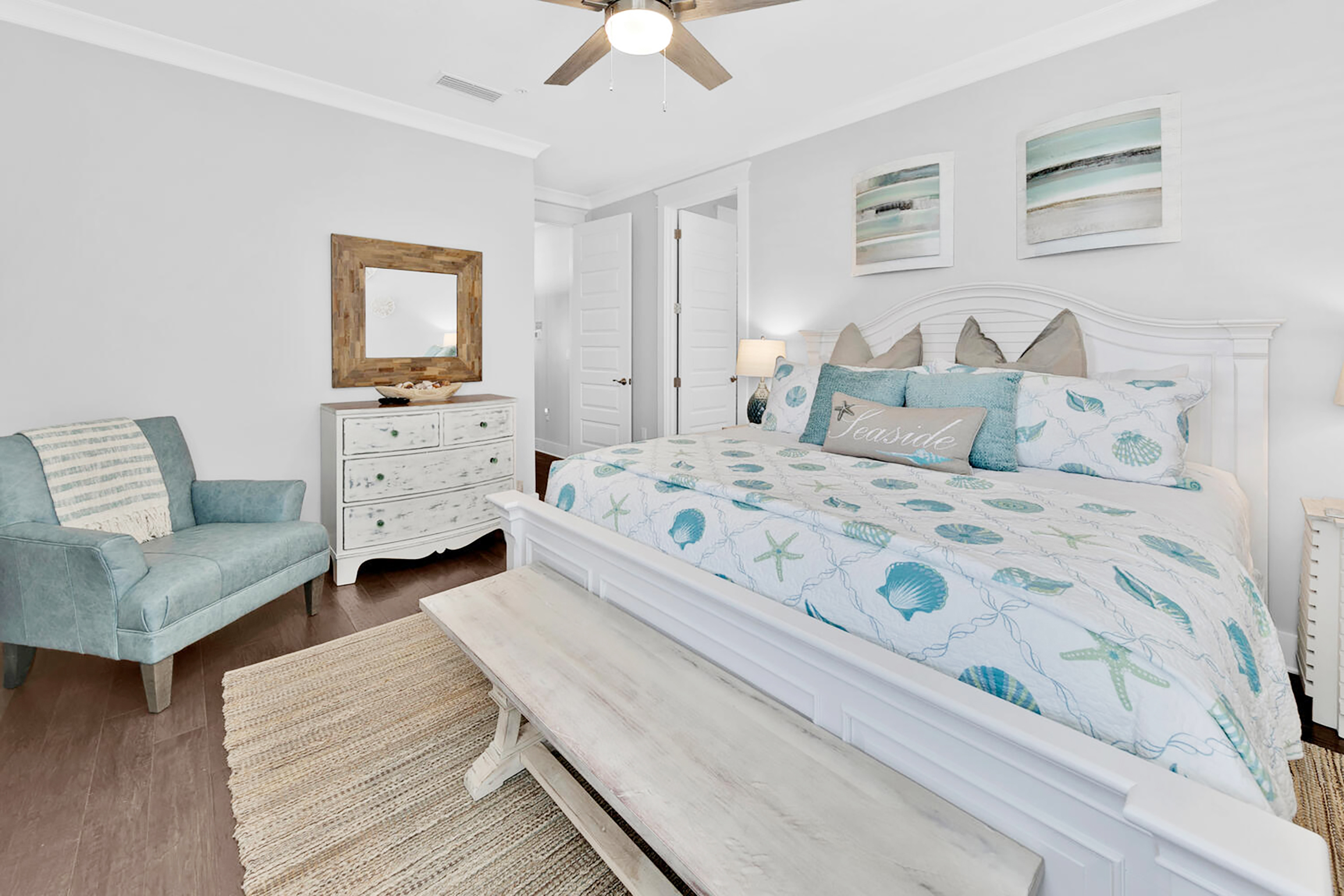 Guest bedroom