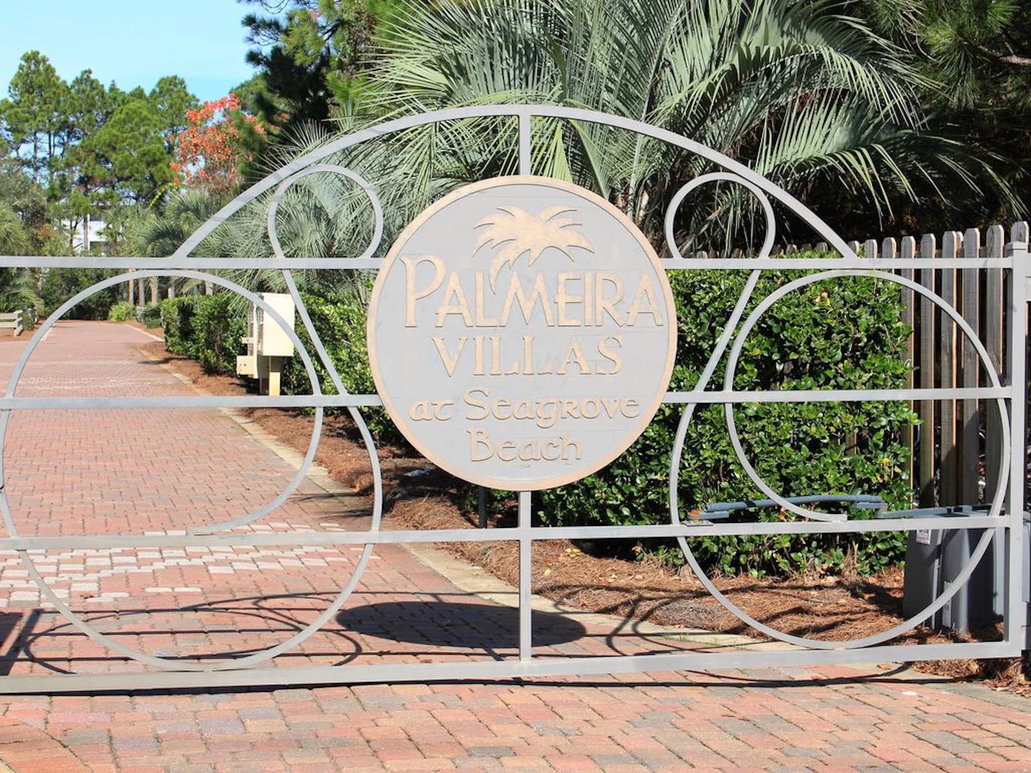 Gateway to Palmeira Villas 
