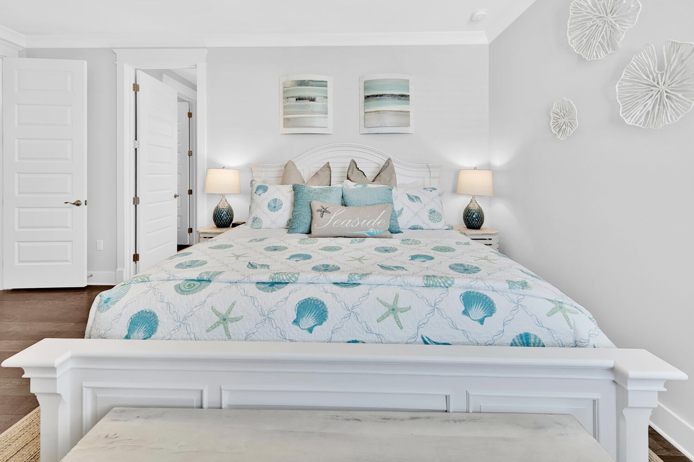 Guest bedroom