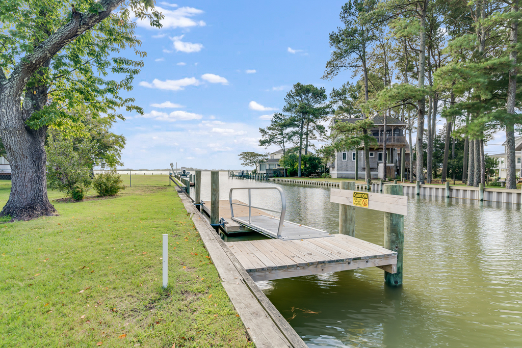 The Floating Dock is perfect for launching Kayaks, fishing and crabbing, and boarding your boat (Shallow Draft Boats only).