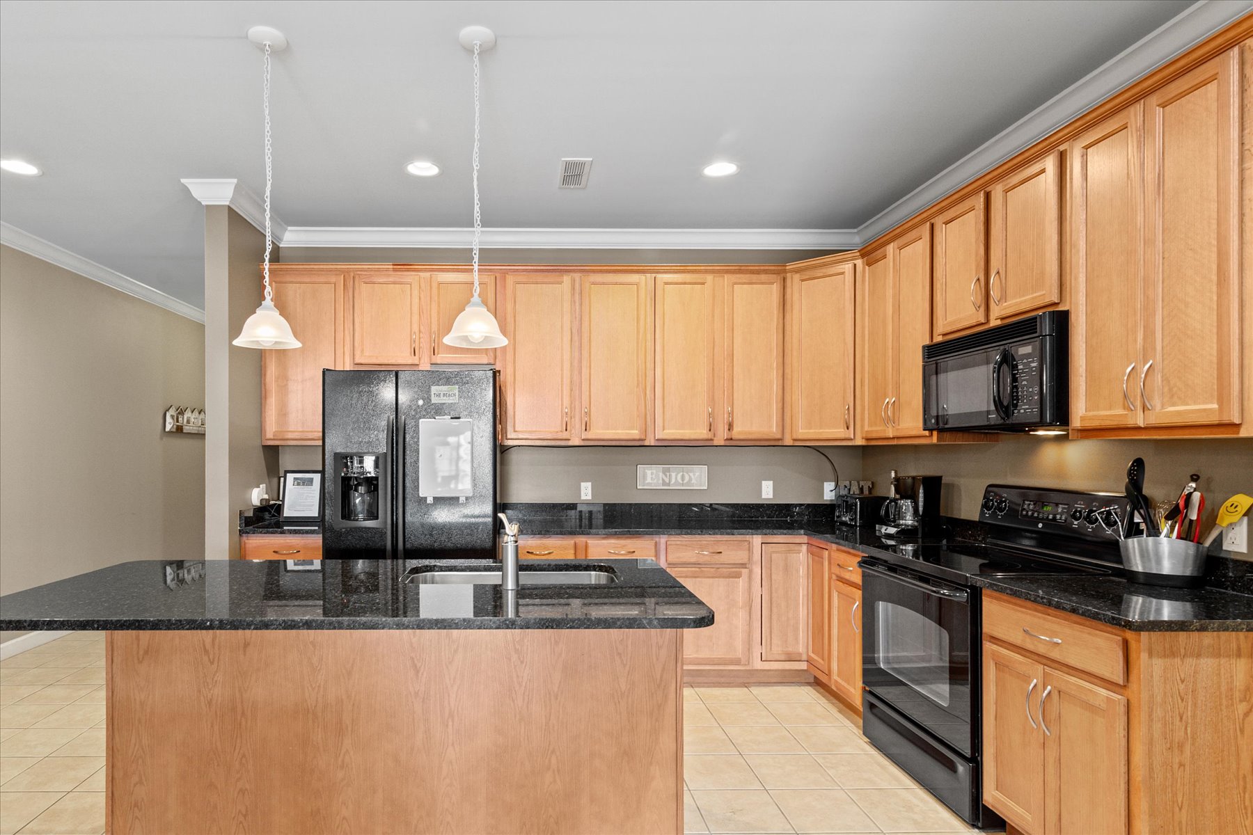 24-200 Wicomico St 203-16