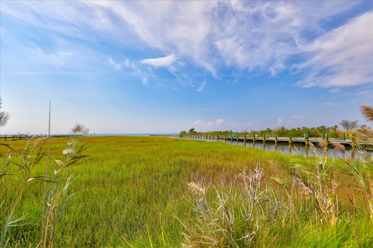 You will feel a million miles away from the real world, yet still be close to everywhere you want to be.