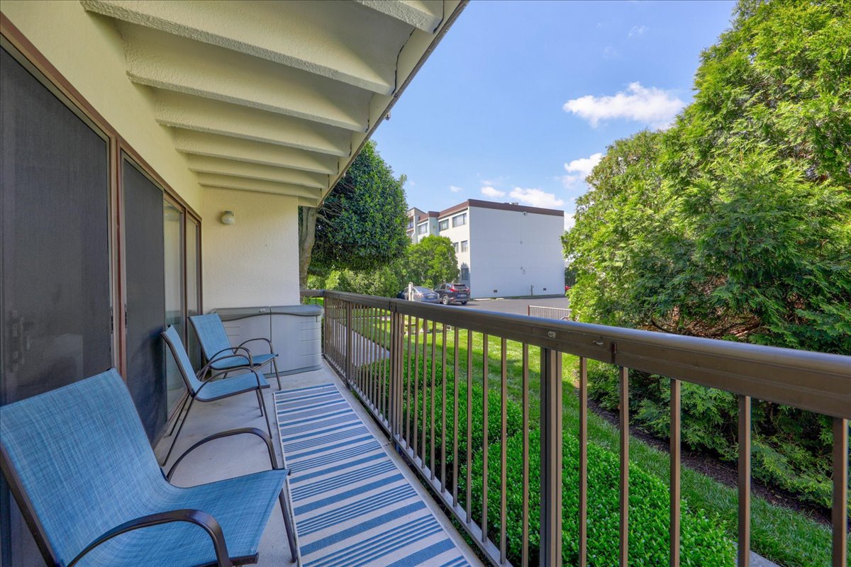 The grounds at Tiburon are beautifully maintained.