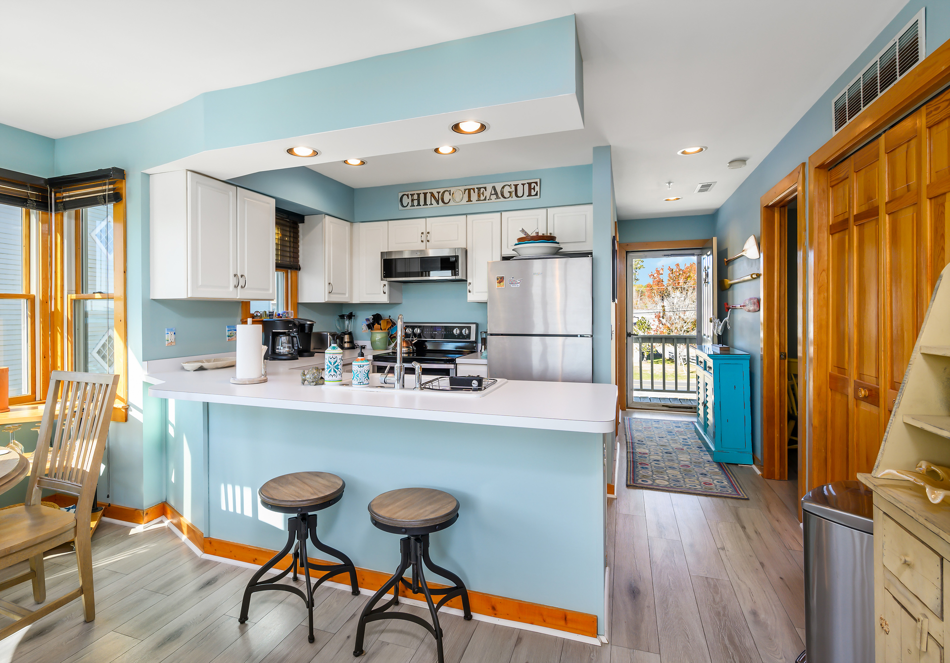 Grab a quick bite before hitting the Beach at the Breakfast Bar.