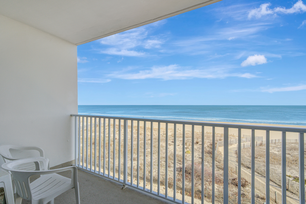 The perfect space to unwind after a day at the Beach!