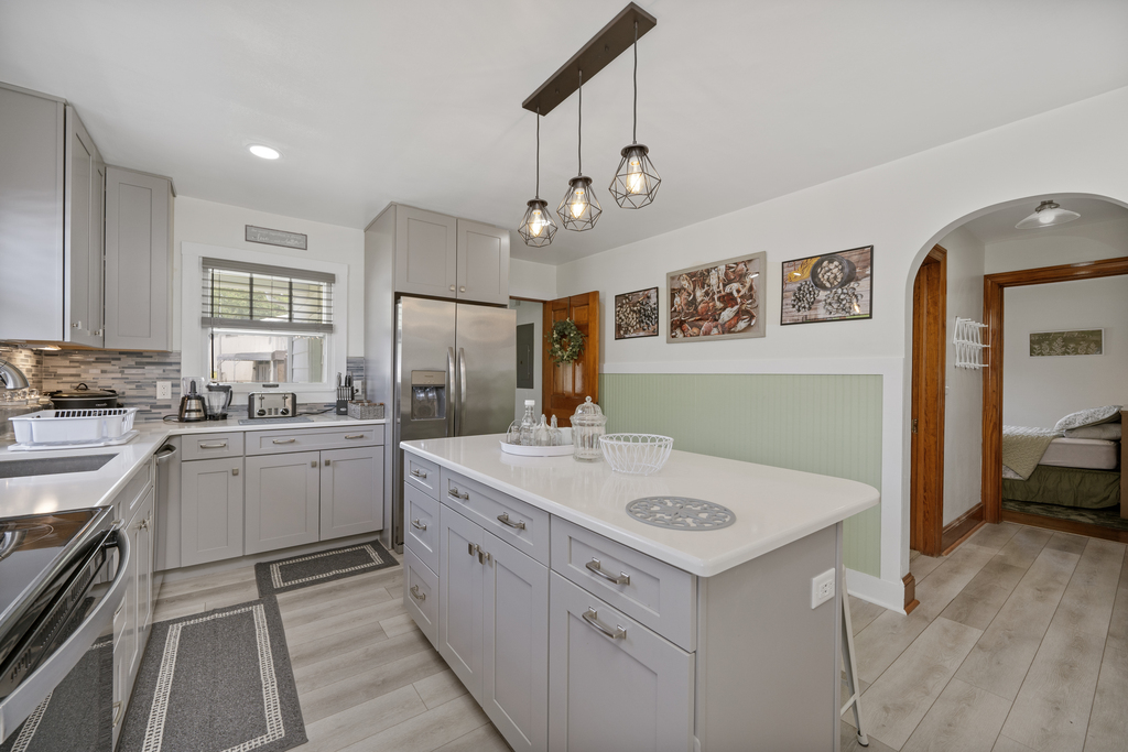 The Salty Scottie is dressed with tasteful Coastal Style.