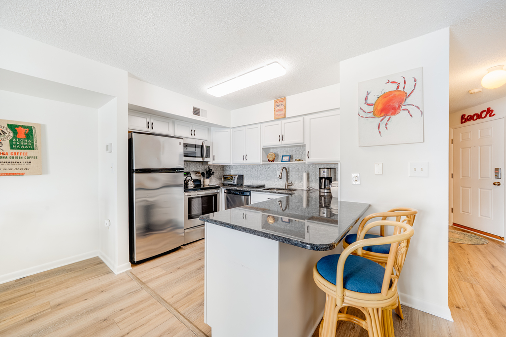 Grab a quick bite before hitting the Beach at the Breakfast Bar.