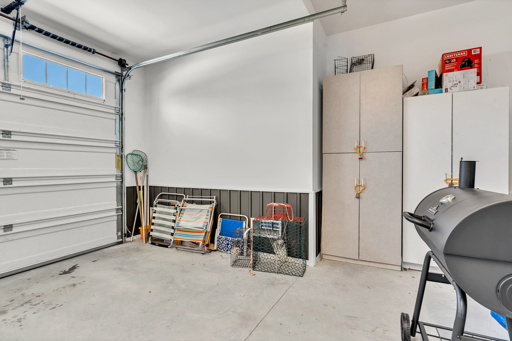 Beach & Crab Equipment available for guest use!