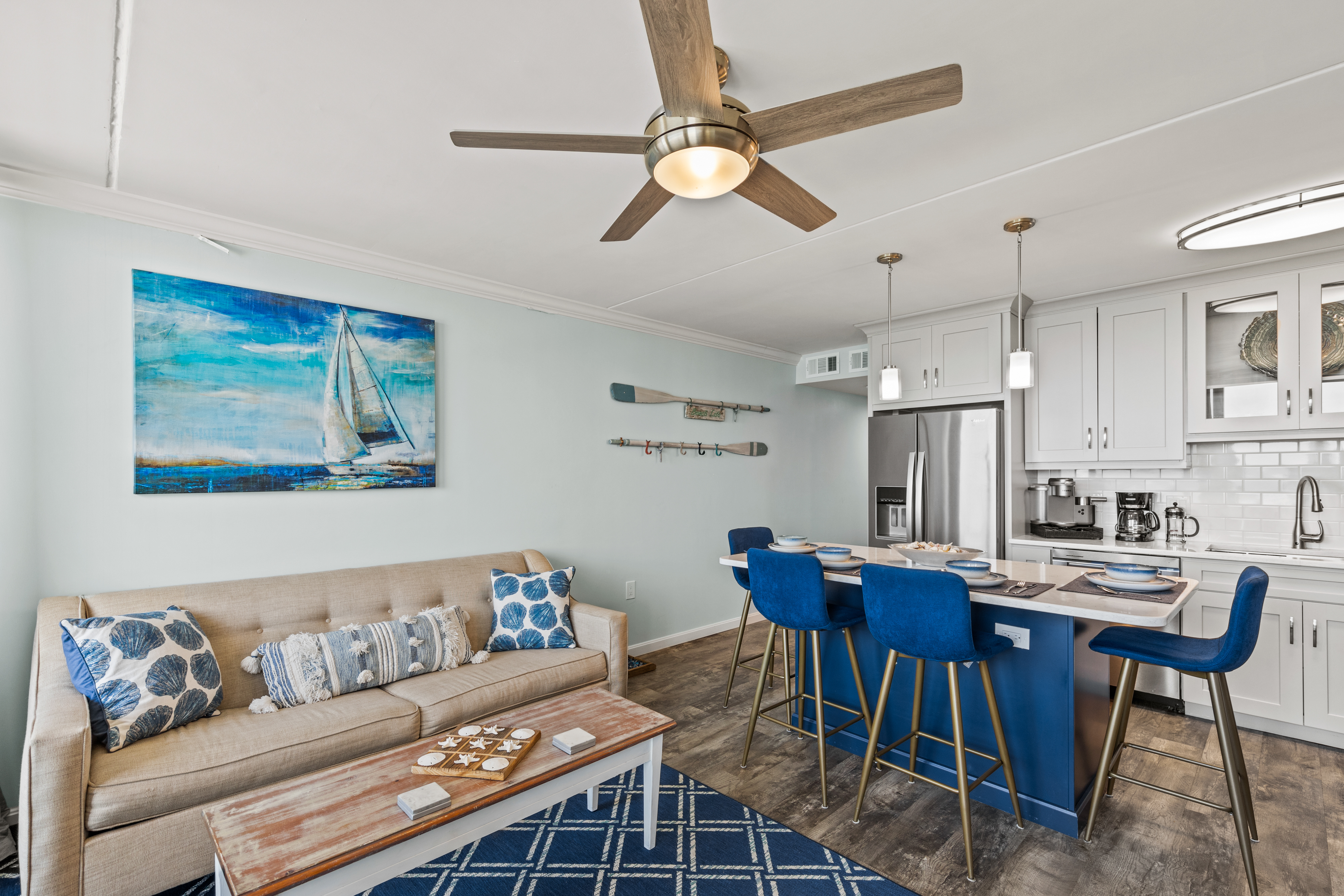 Sink into the Cozy Sofa and enjoy Central AC, Free Wi-Fi & Flat Screen Cable TV.