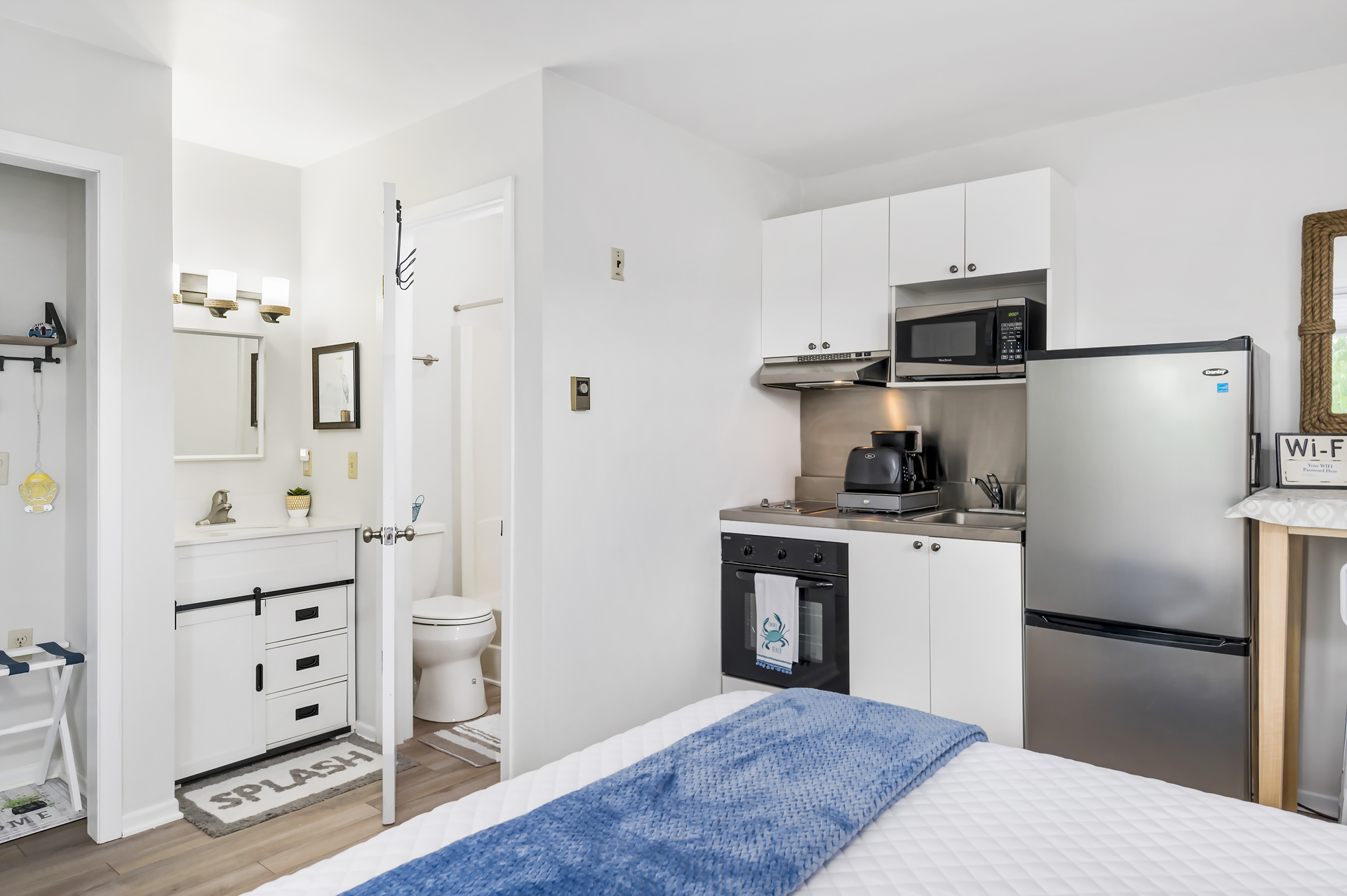 These adjoining Rooms are like new!