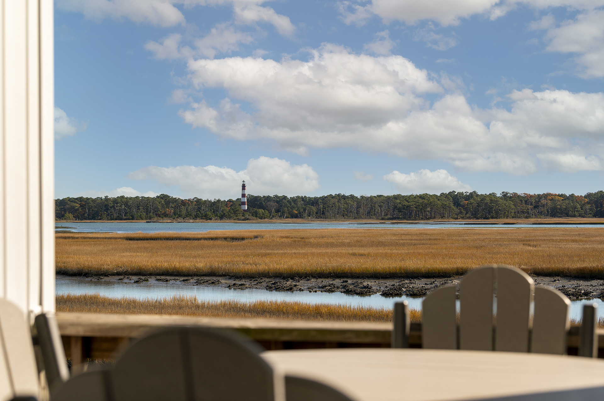 Wonderview overlooks the Assateague Channel - you may see Wild Ponies grazing in the Marsh!