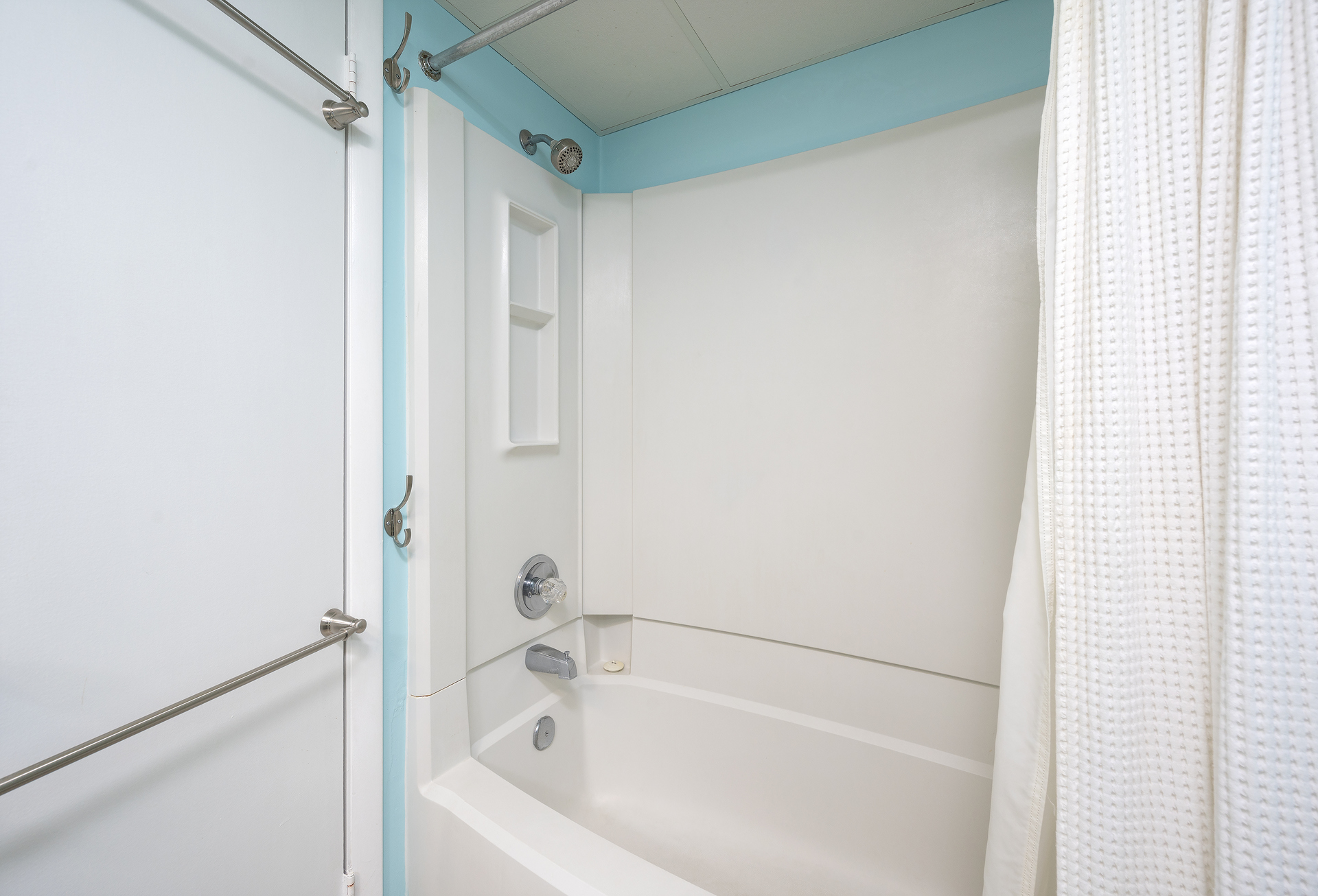 There is also a Shower/Tub combo found in Bathroom 2.