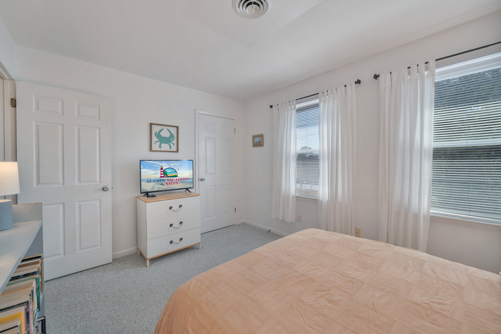 Bedroom 2 also has Flat Screen Smart TV.