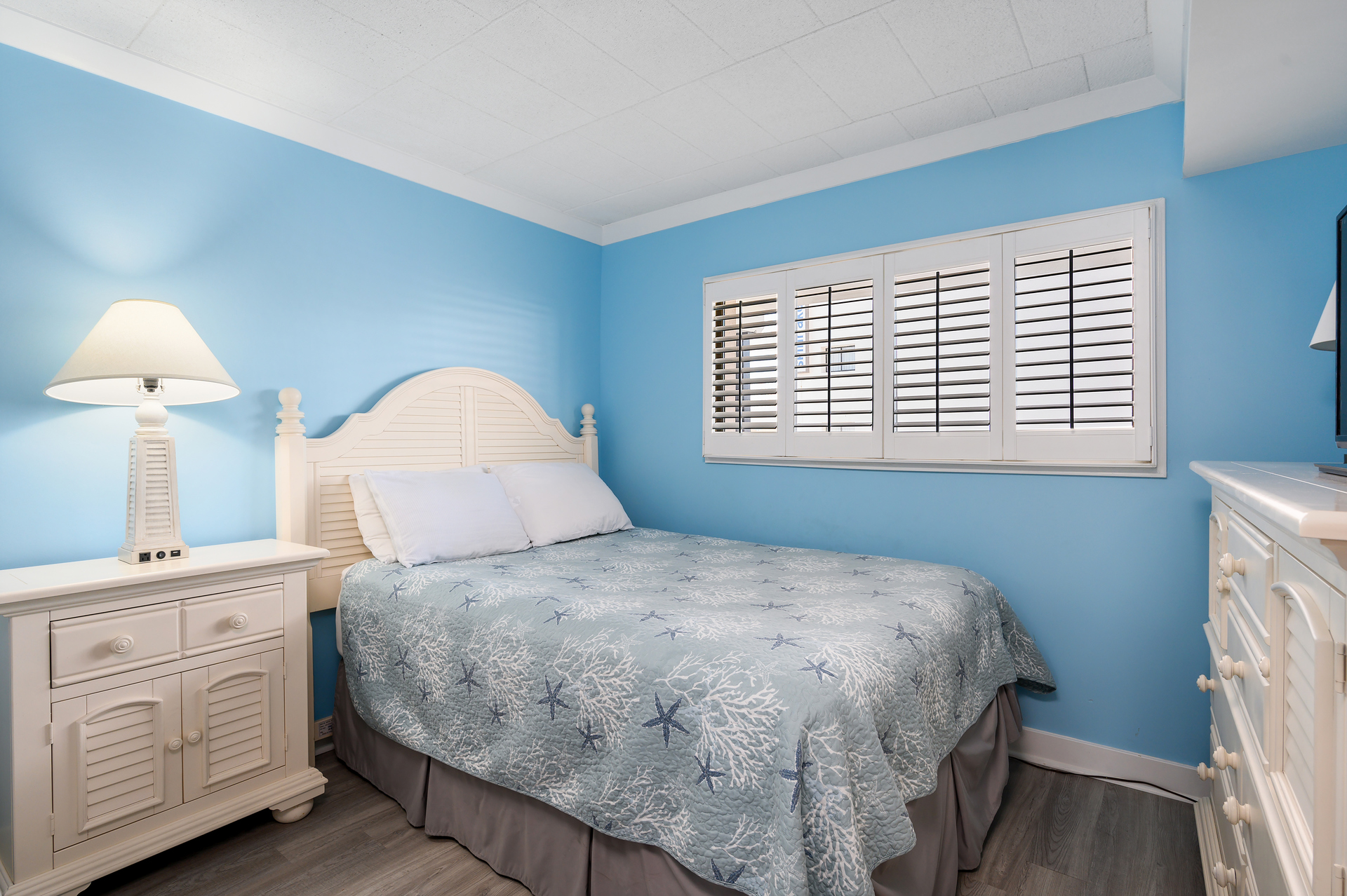 Bedroom 2 features a Queen Bed and Bunk Bed.
