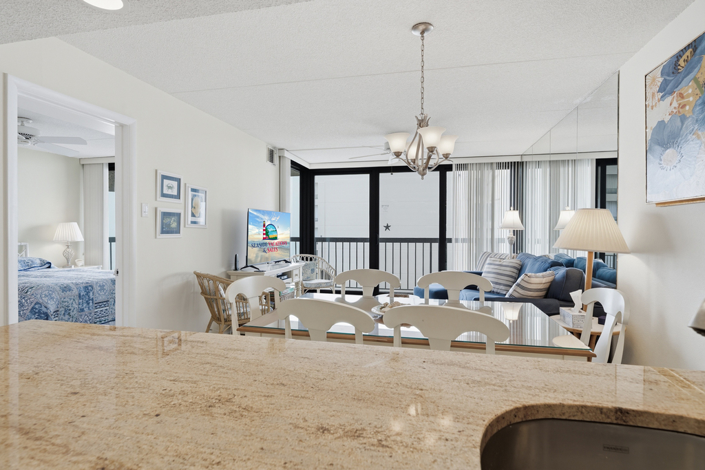 Remain present with the whole family while whipping up a delicious meal in the kitchen with this wonderful open floor plan!