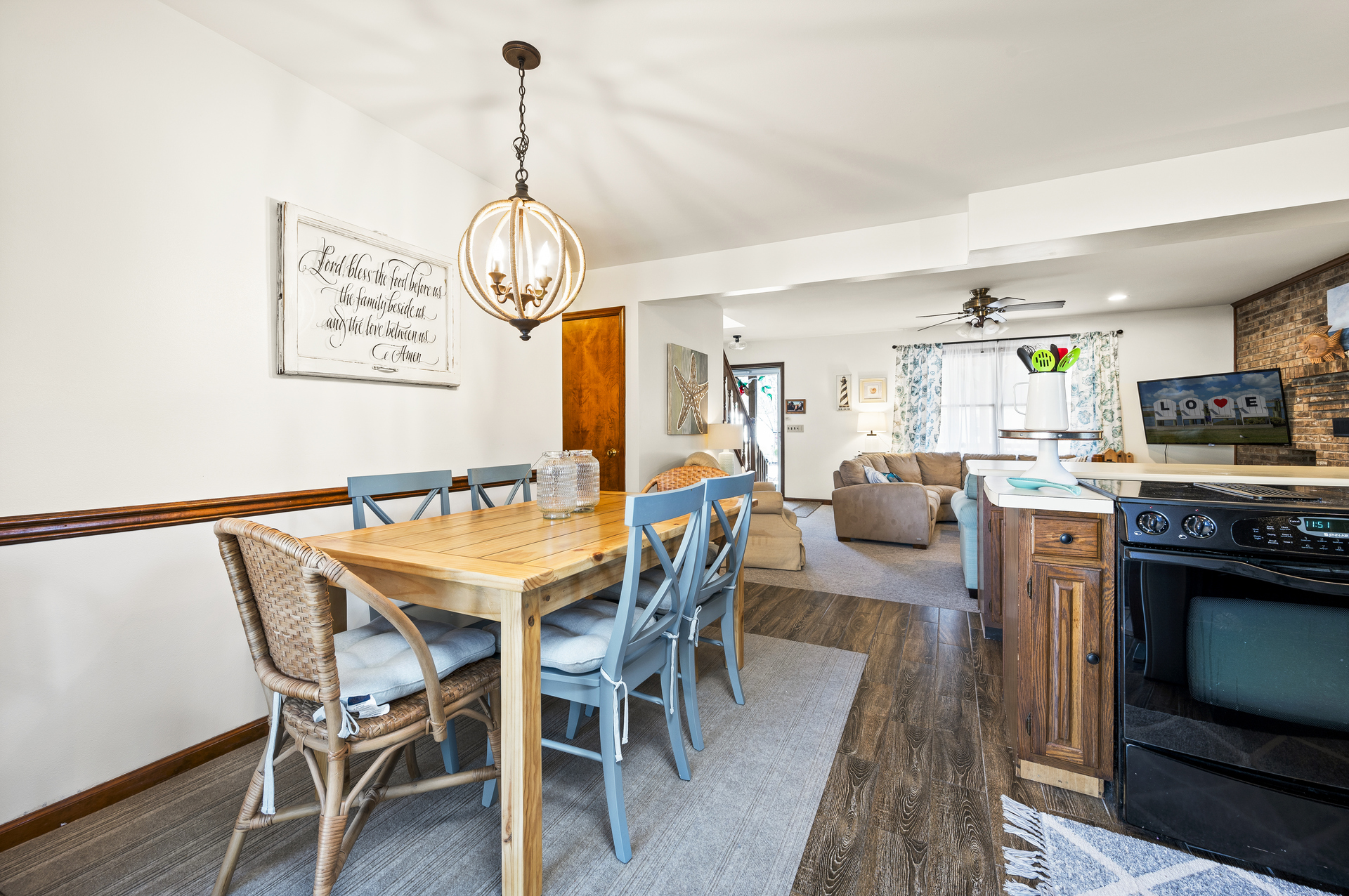 Plenty of room for all in the spacious Dining Area.