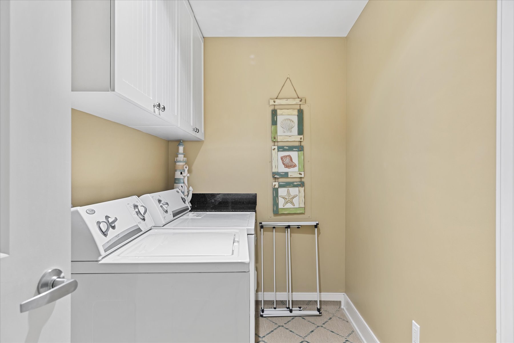 In-unit laundry makes your stay easy.