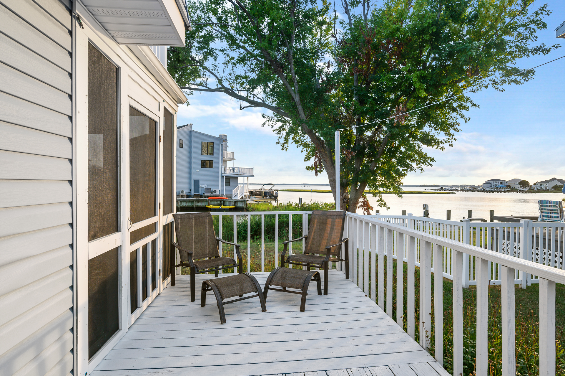 Lounge with your morning coffee and enjoy the glorious bay views!