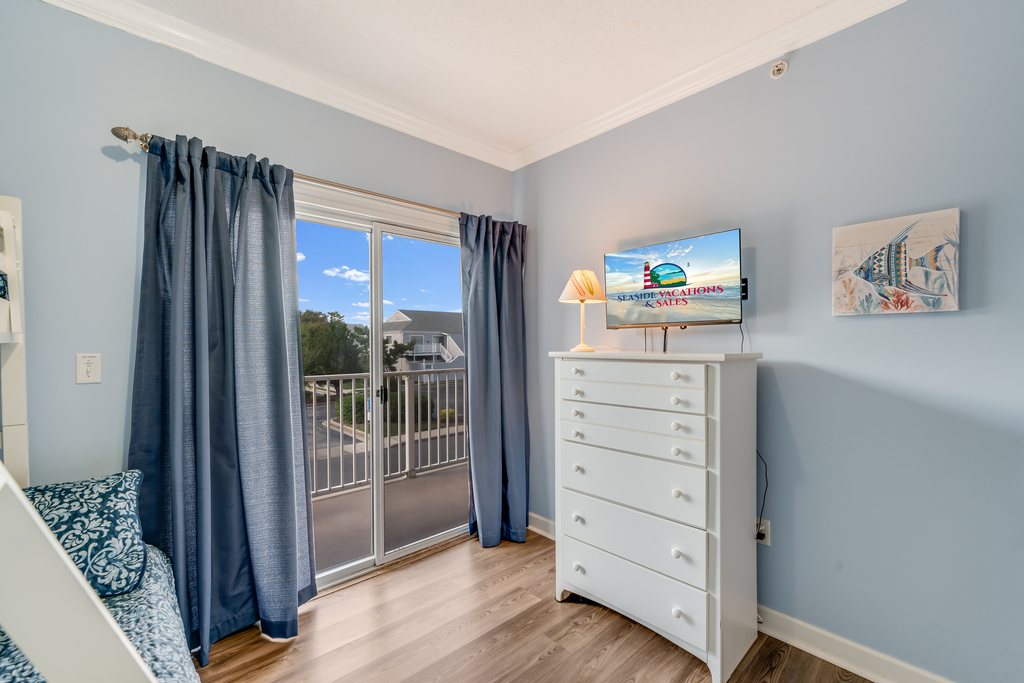 This Bedroom will comfortably sleep 3 and has a Flat Screen TV!