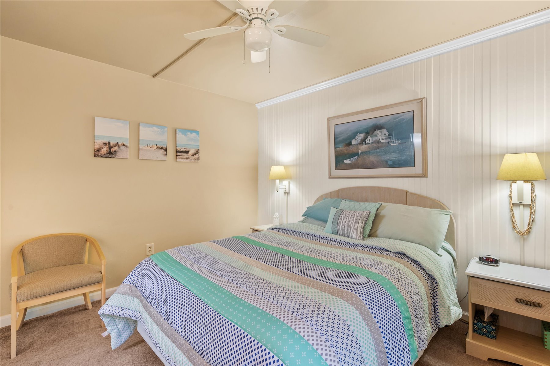 Sink into the cozy Queen size Bed with a good book at the end of the night.