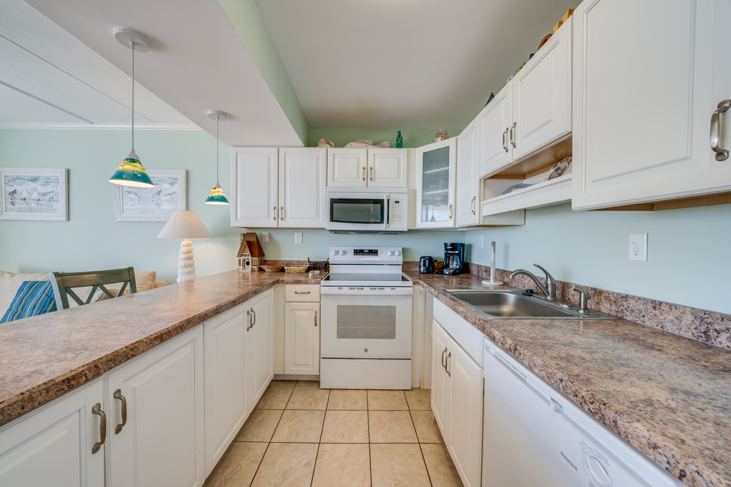 Well-Stocked with everything you'll need to make mealtime an Ocean Breeze!