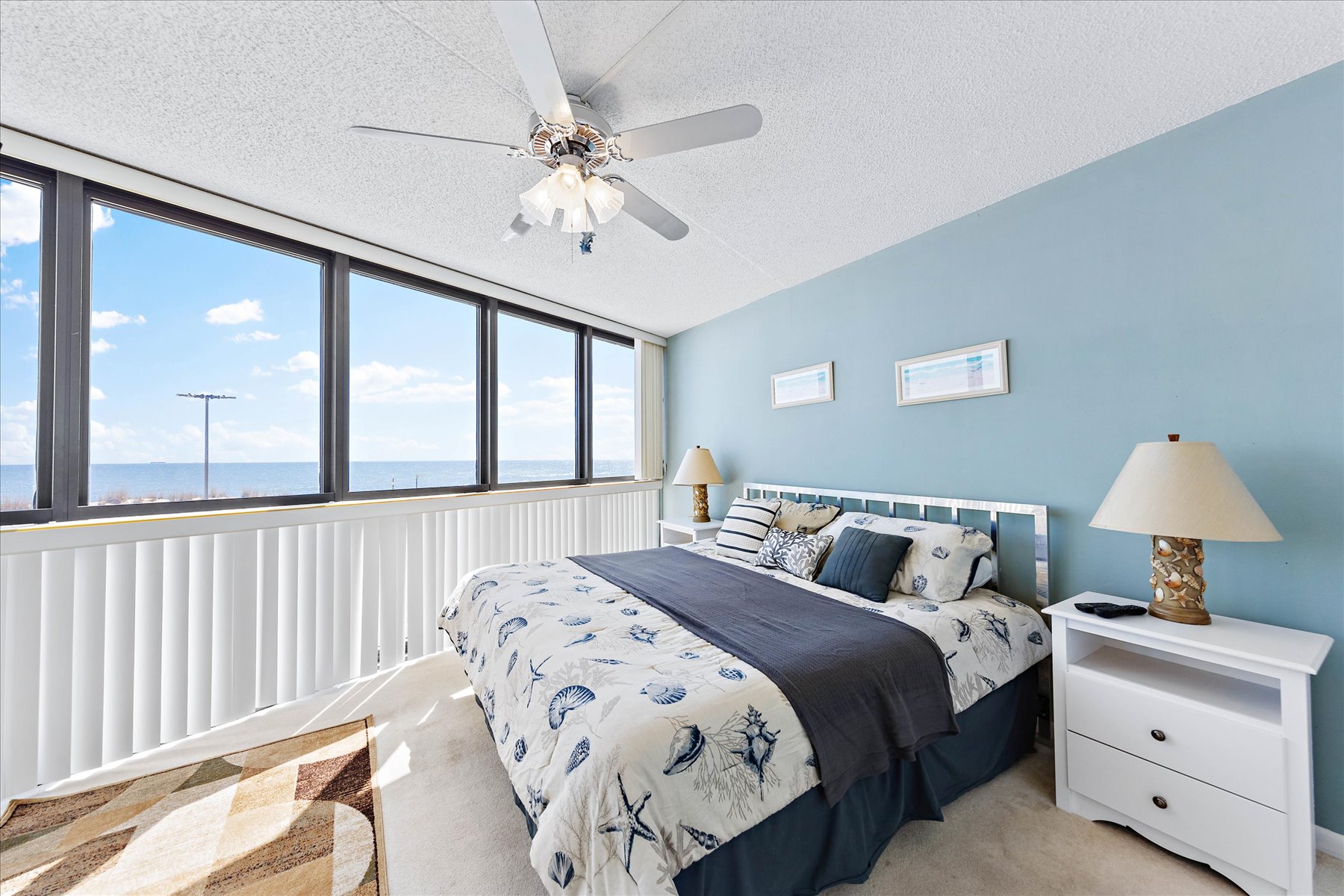 Wake up to Ocean Views!