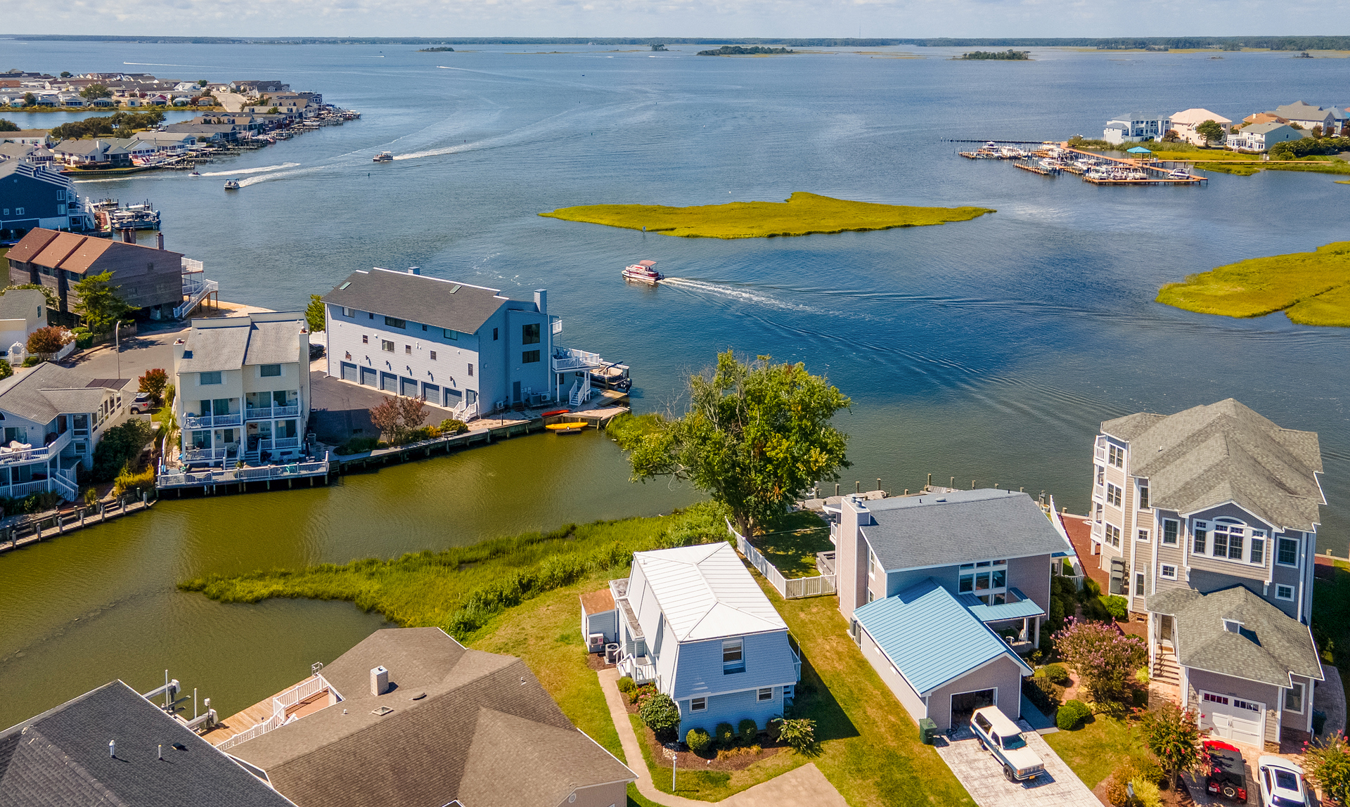 For the family that wants it ALL on your next beach getaway, Bayside Blue is waiting for YOU!