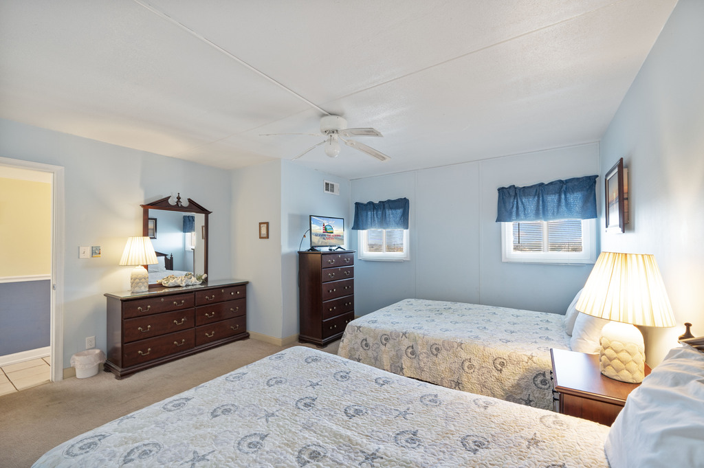 With Beachy Blues throughout, you'll wake up feeling apart of the ocean!