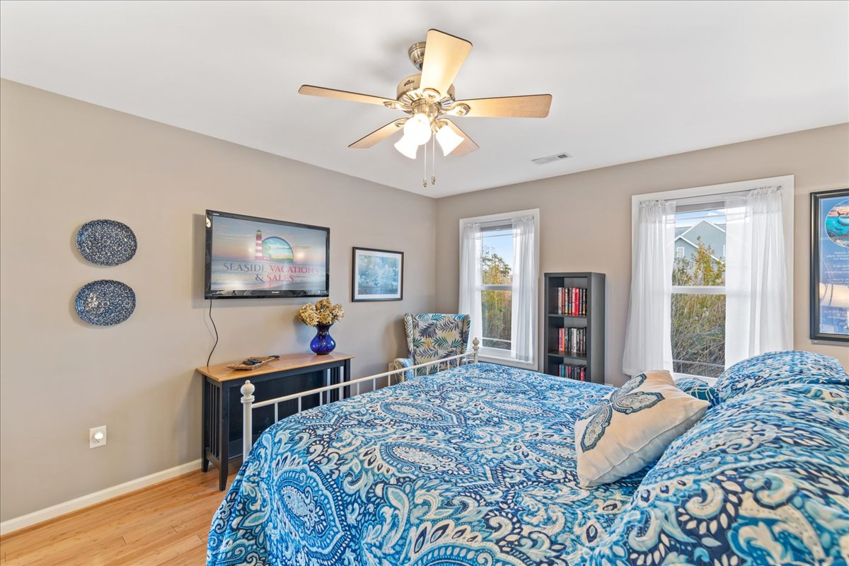 Colors of Sand and Sea make a restful retreat.