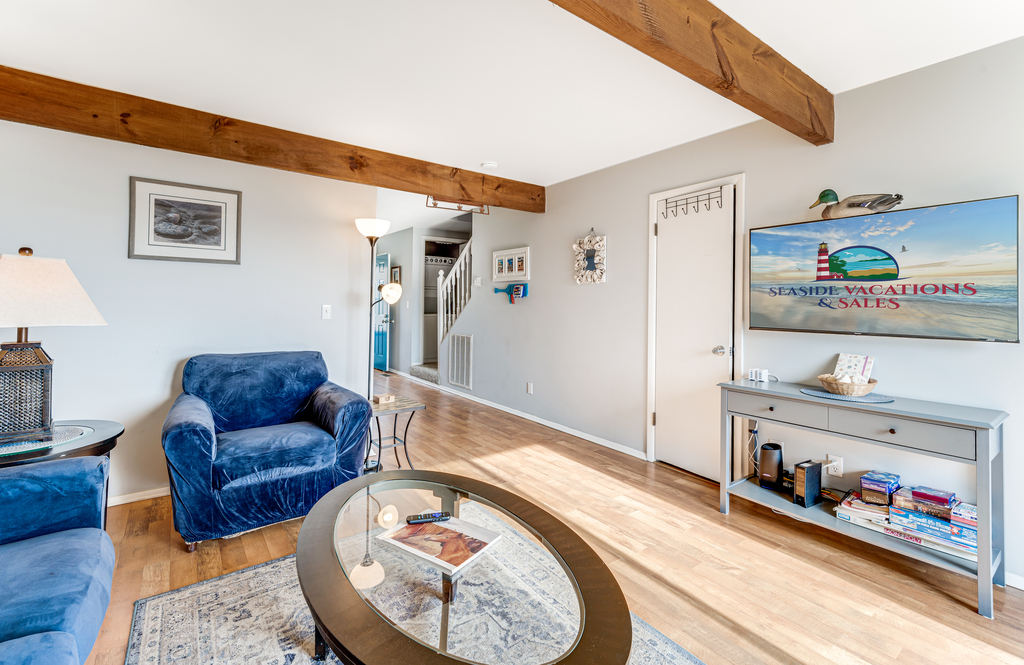 This adorable Townhome is both adorable and affordable.