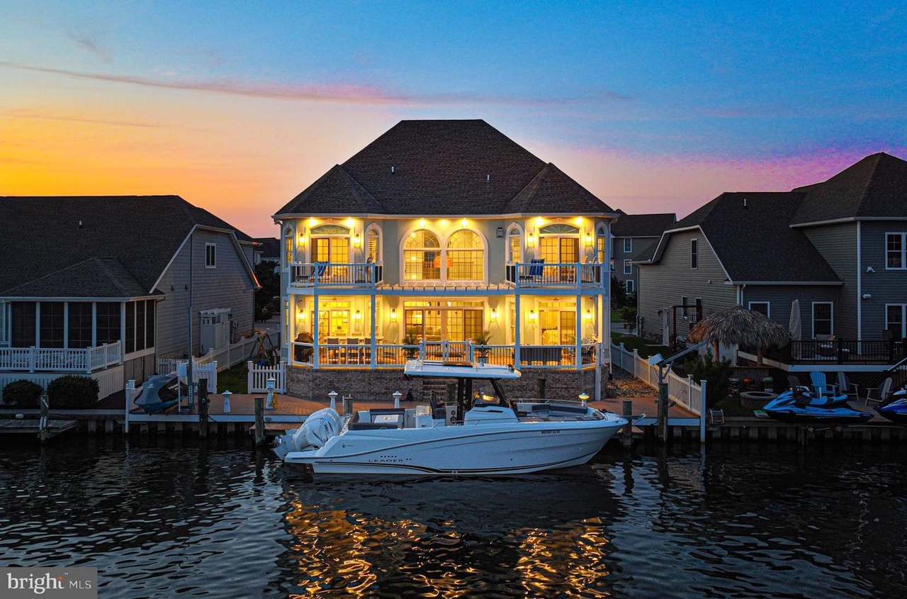 Spectacular Views in every direction!