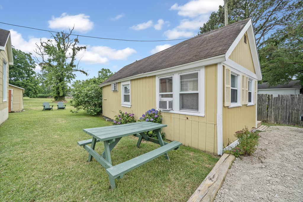 Welcome to Chris' Cottage 6!