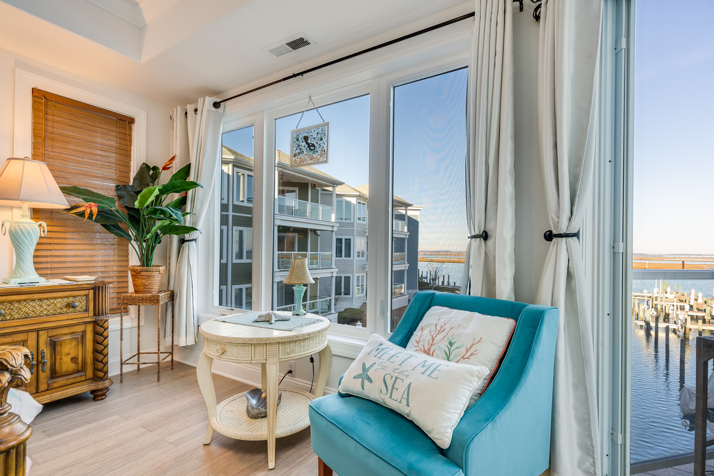 Sip morning coffee in the Master`s Sitting Area & take in unimaginably lovely Water Views.