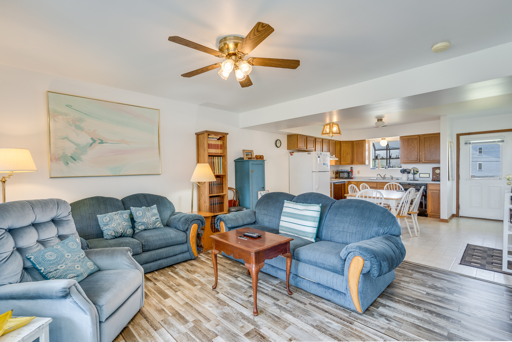 Light, bright, and open - Sleeper Sofa in Living Area.