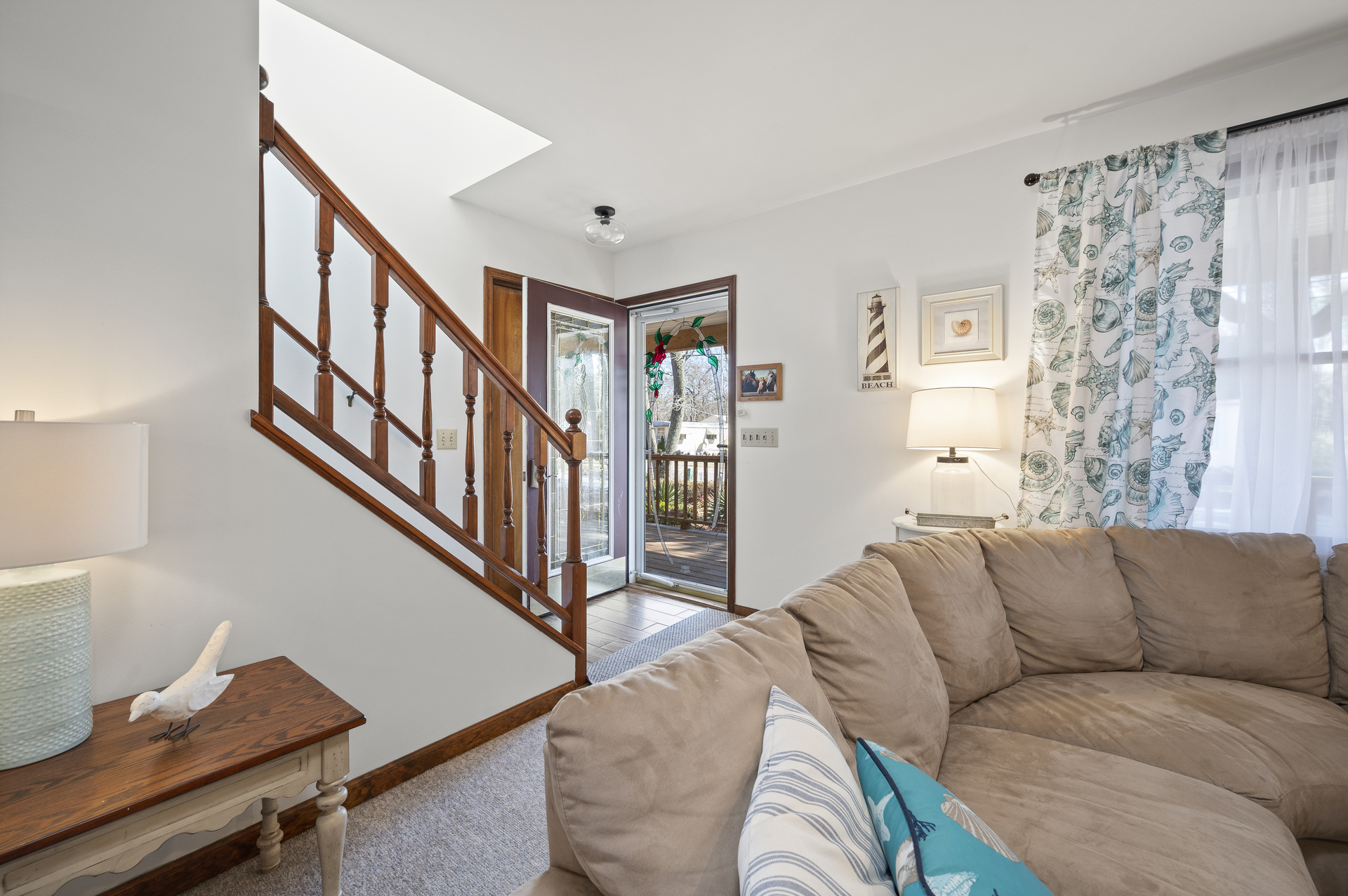 Wander upstairs to find 2 more Bedrooms.....