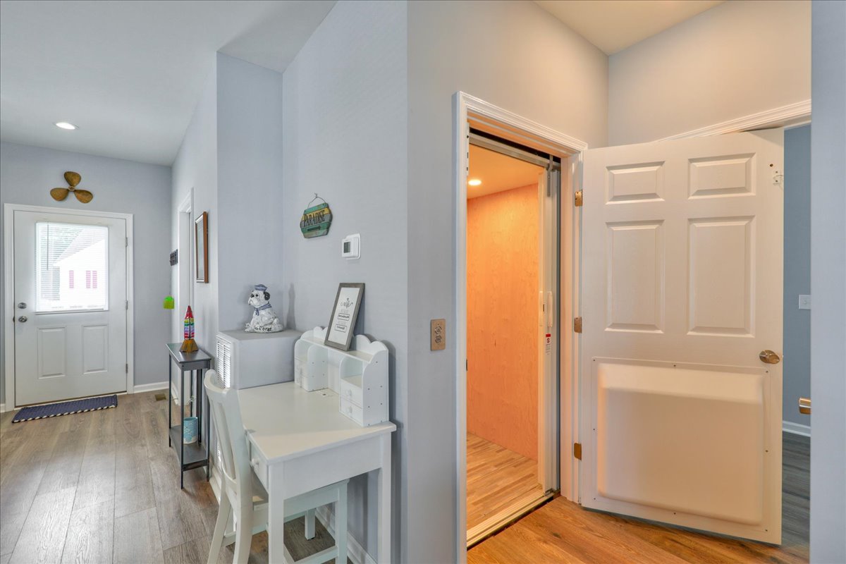 Coastal Crab has an ELEVATOR!