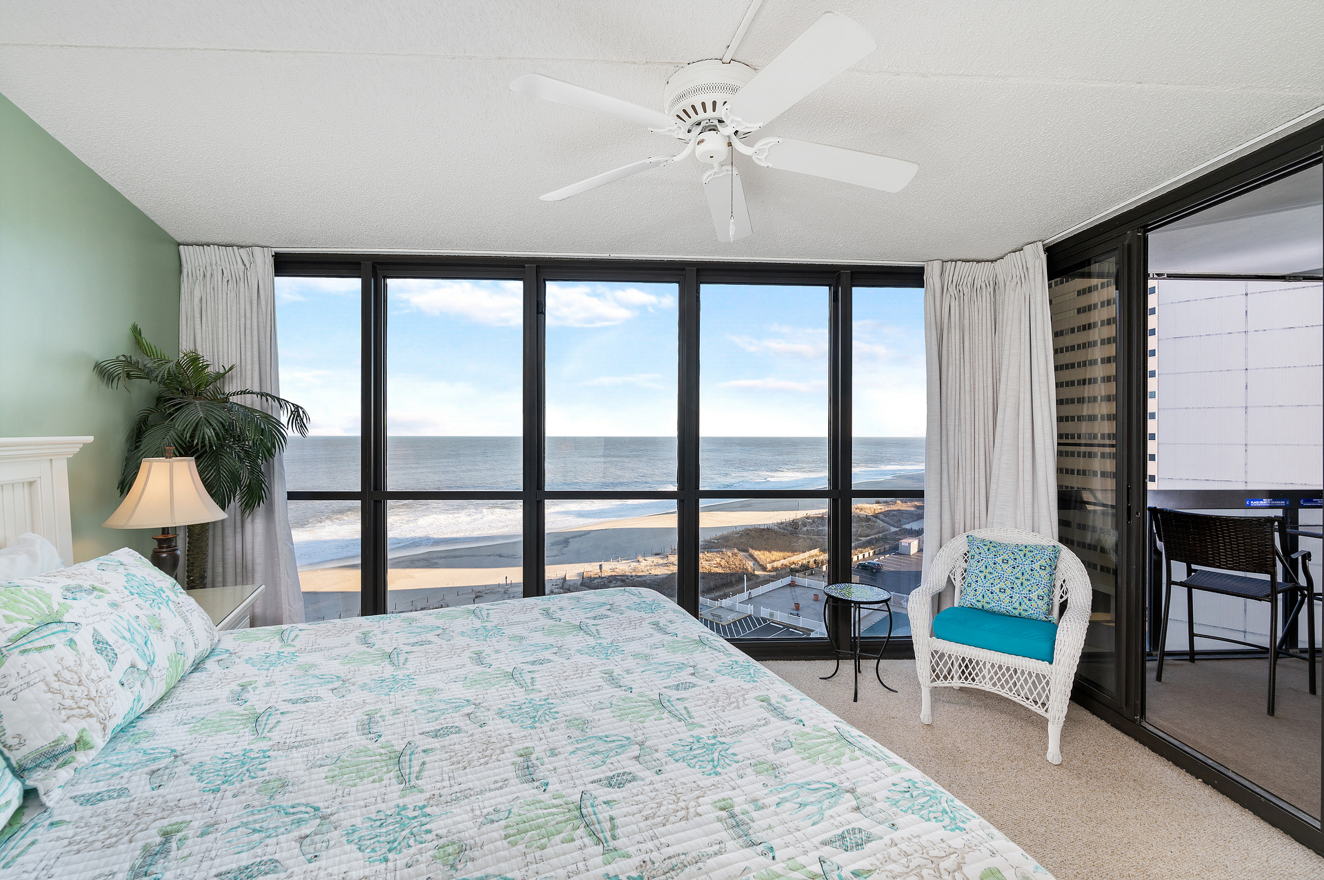 With Views like this, you'll never want to leave the bed!