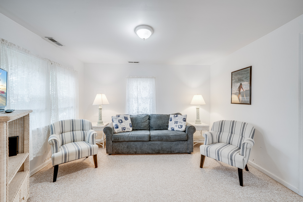 Relax in the Living Area with Free WiFi and Cable TV.