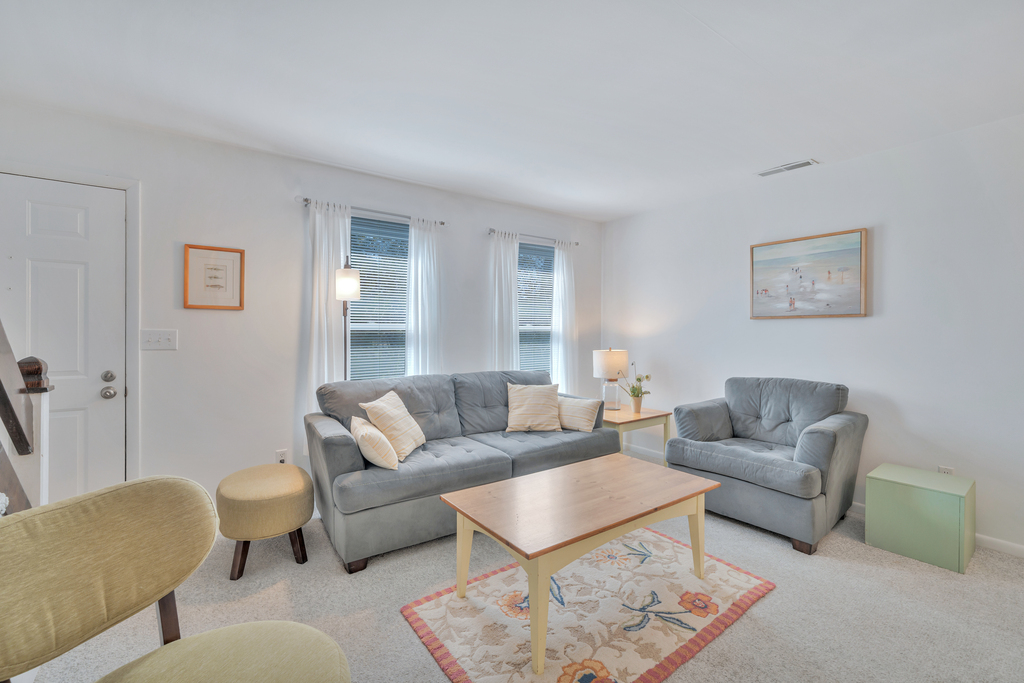 Beautifully decorated with a tasteful Coastal Flair - it's so darn cute!