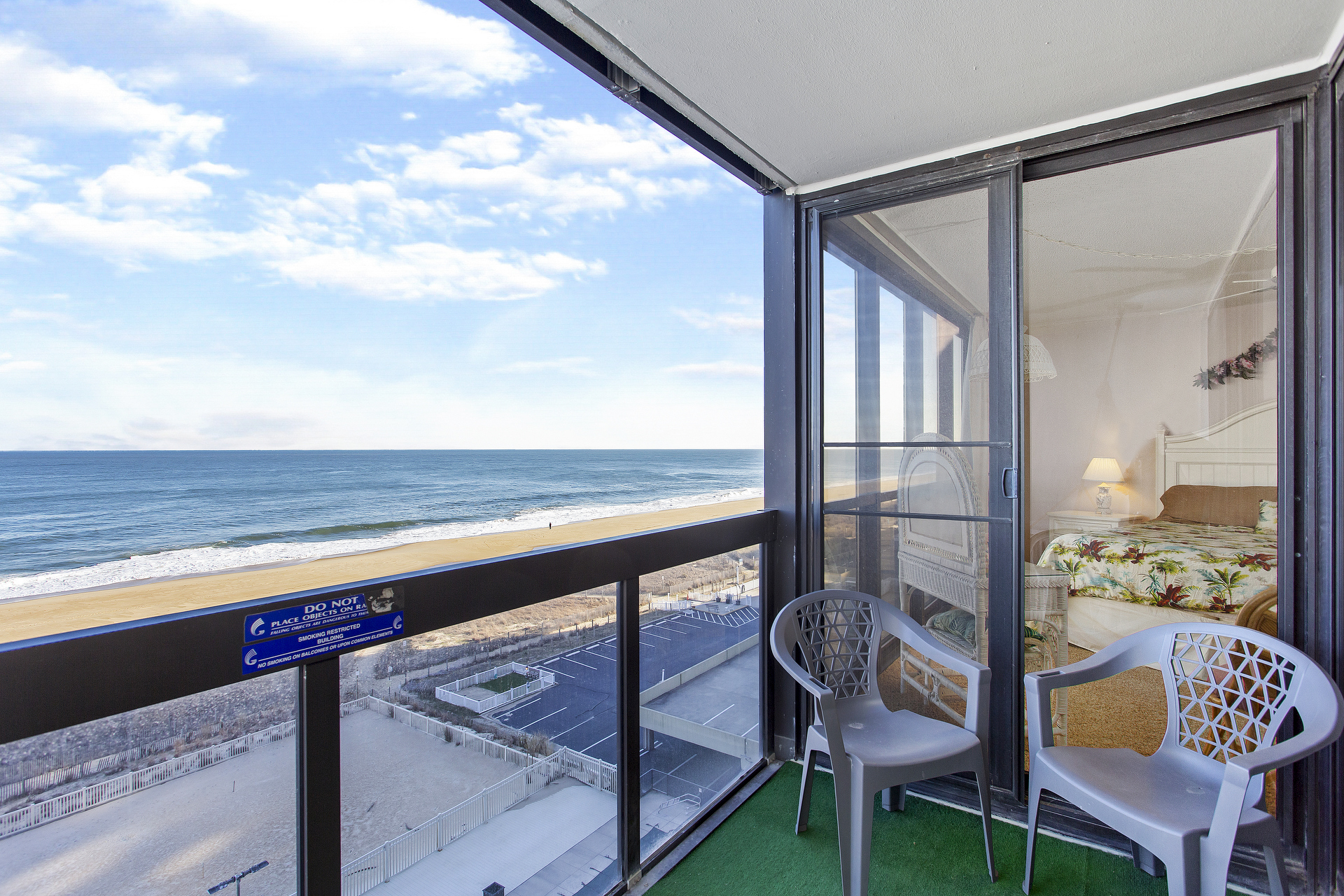 Enjoy your morning coffee or evening wine while watching the waves crash the shore!