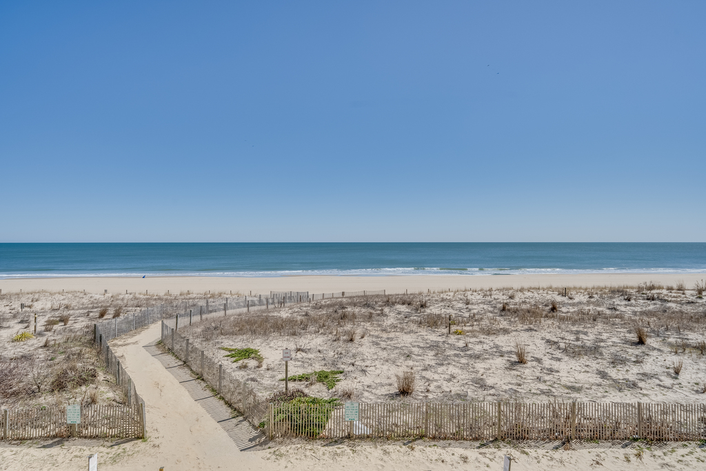 Sea Gate 205 - Home away from Home!