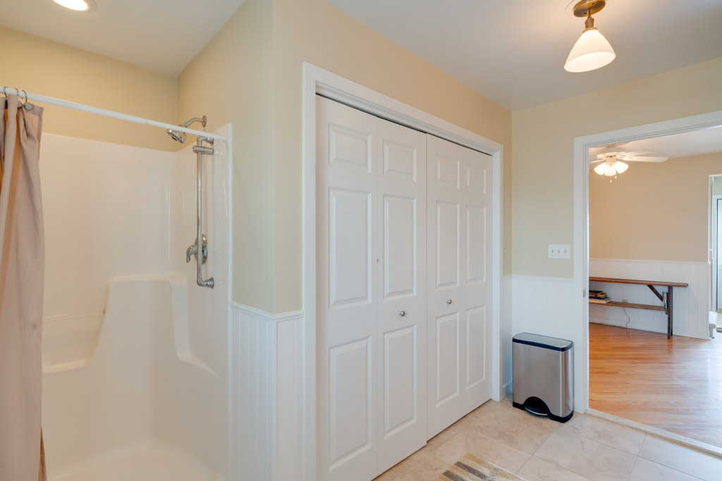 Another View of Full Bath 1.